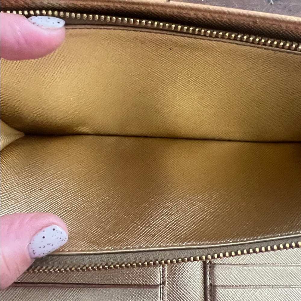 Prada Metallic Gold Clutch wallet - Picture 10 of 10